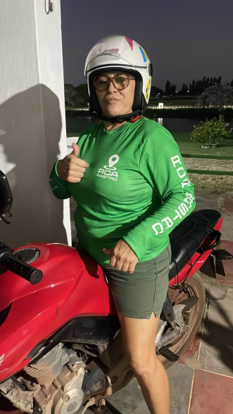 Cliente satisfeita e ainda ganhou uma camisa de proteção UV RCA Rastro.